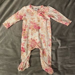 3-6 months, one piece